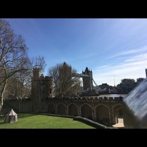 Meet your Posher, Layan